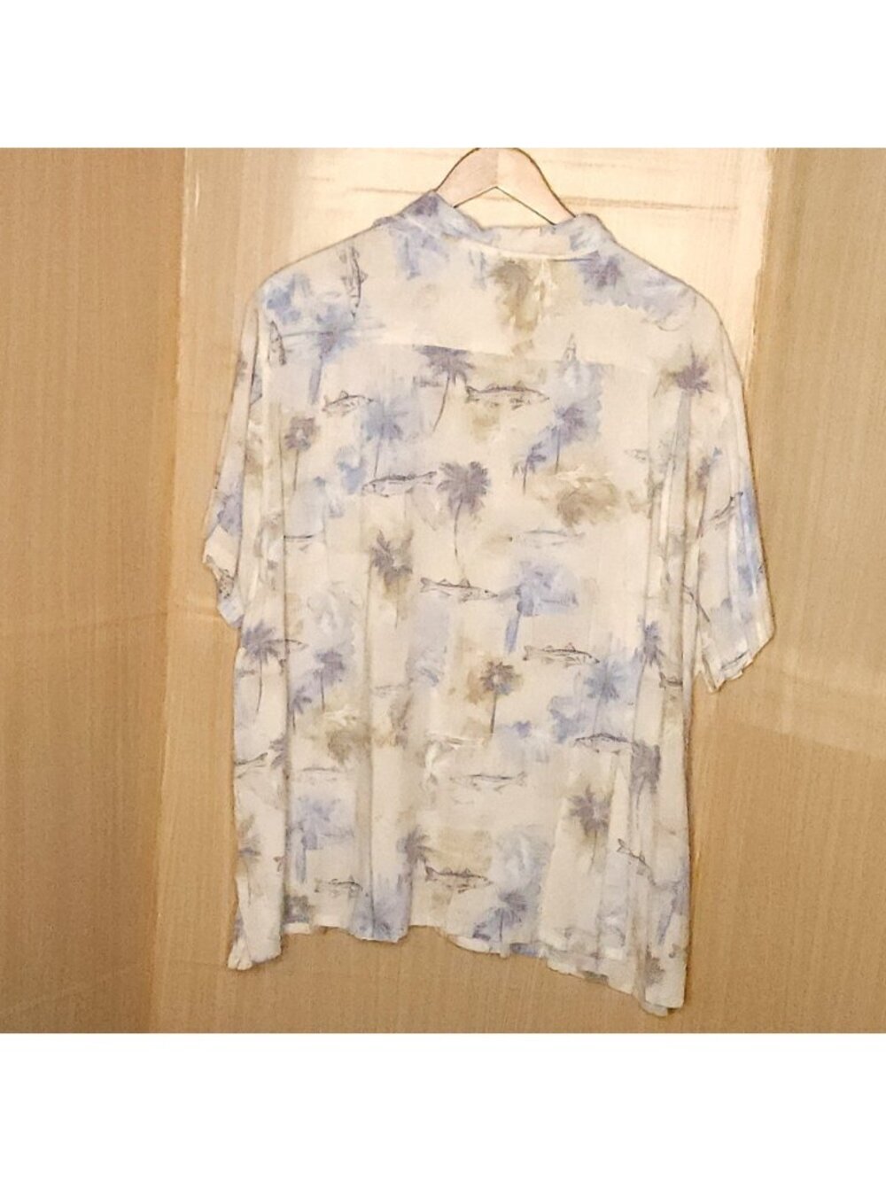 Batik Bay Mens Blue White Fish Tropical Flowy Short Sleeve Button Front Shirt... - Picture 2 of 6